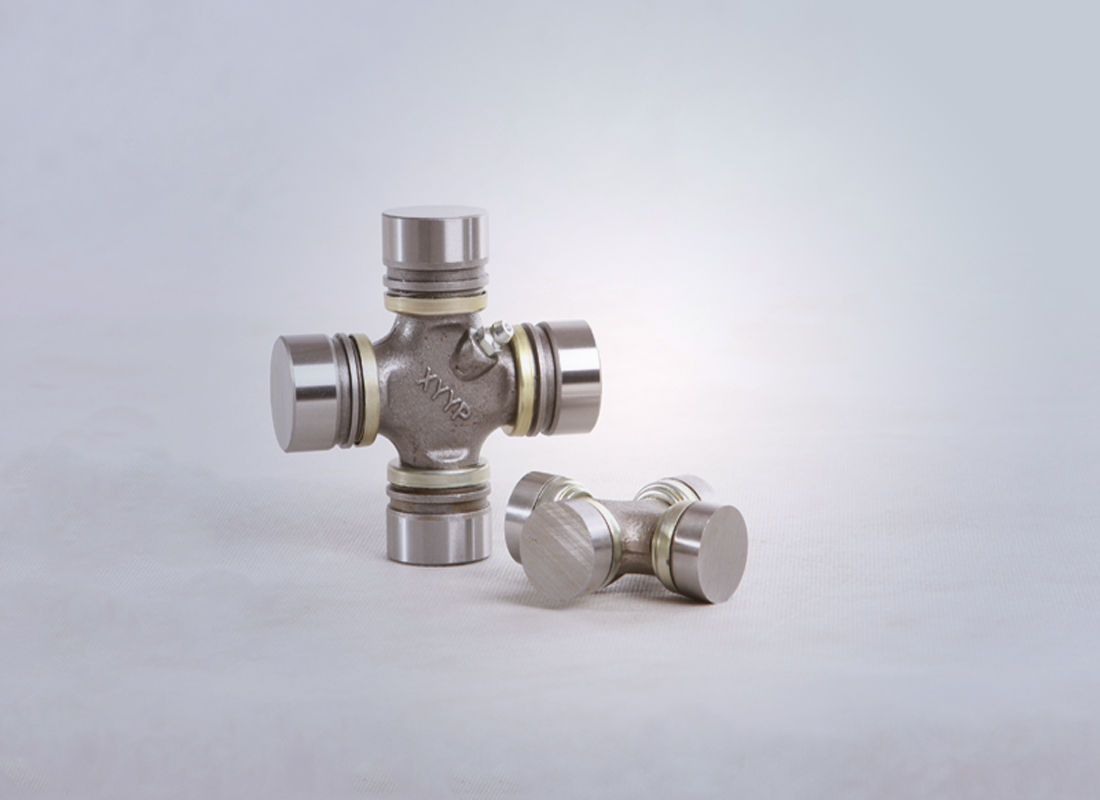 萬向節(jie)十字軸-CA150萬(wan)向節-φ43×124.6-鷹牌(pai)軸承